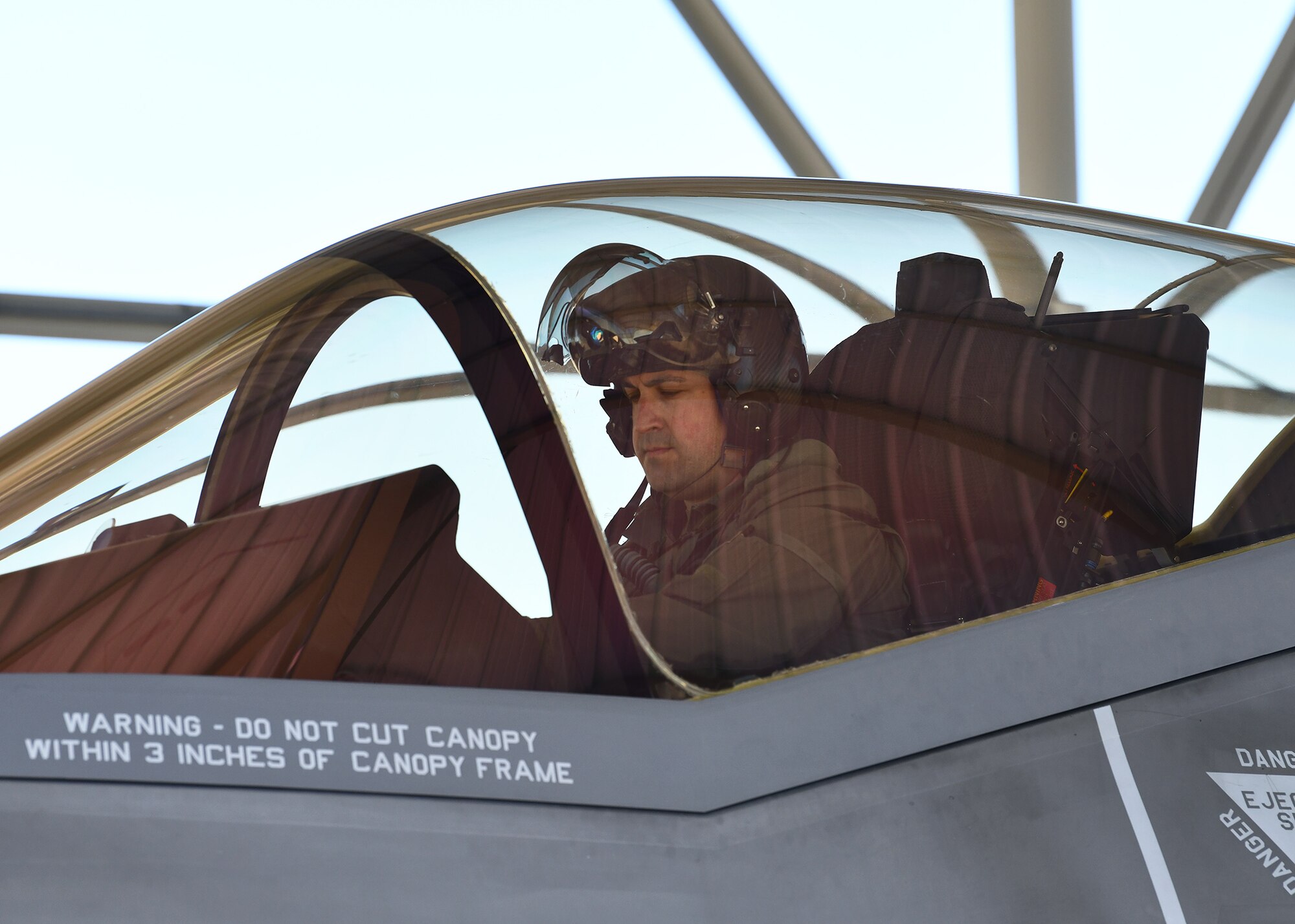 A pilot in the 944th Fighter Wing became the first Luke Air Force Base F-35 pilot to attain 1,000 flying hours in the Air Force’s newest 5th generation fighter aircraft here, February 22, 2021.