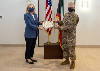 Ambassador praises Army Reserve medical Soldiers