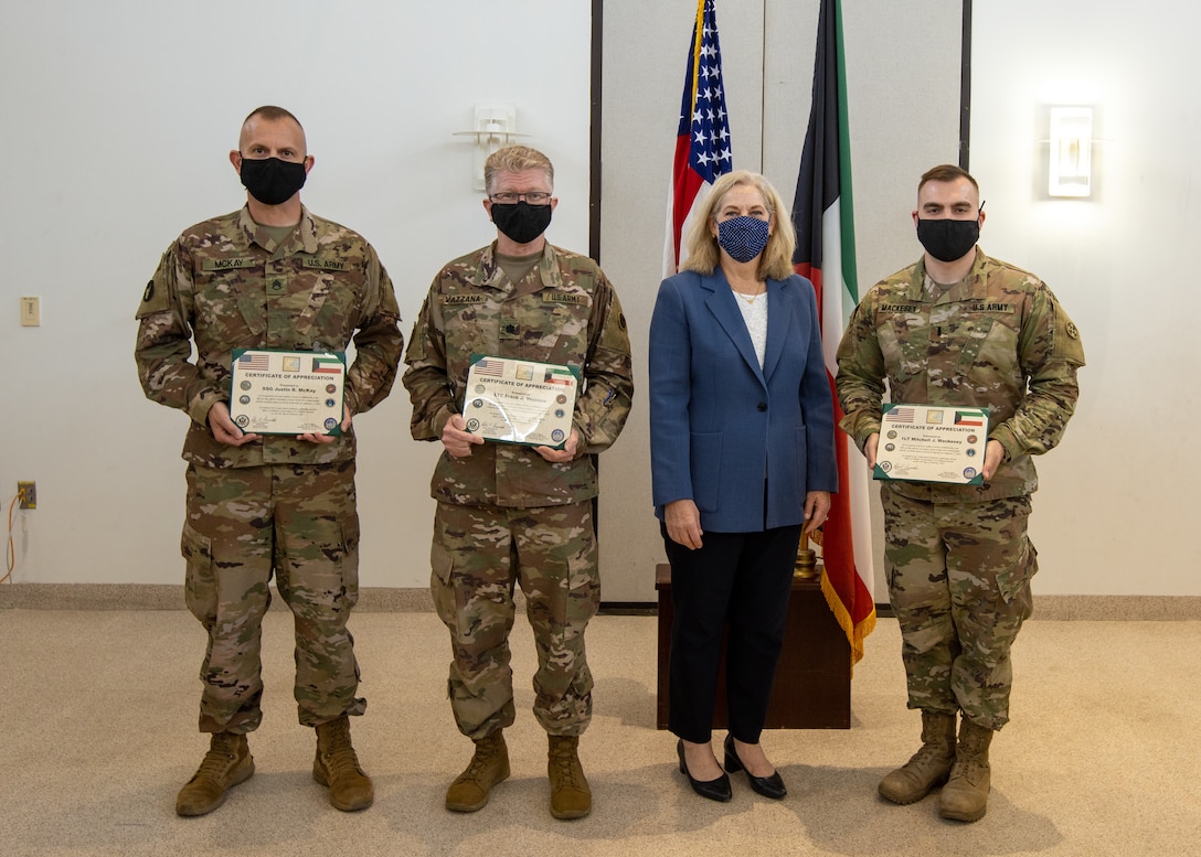 Ambassador praises Army Reserve medical Soldiers