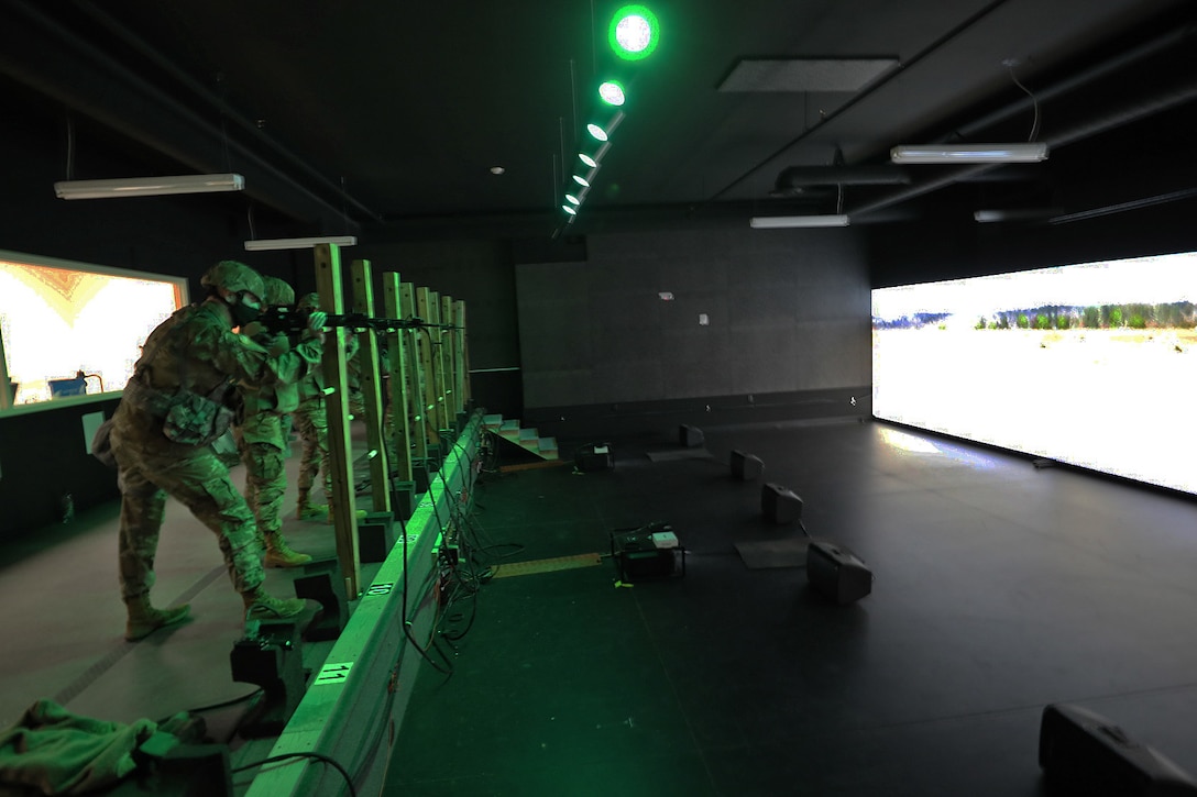 Soldiers hone skills in virtual sandbox