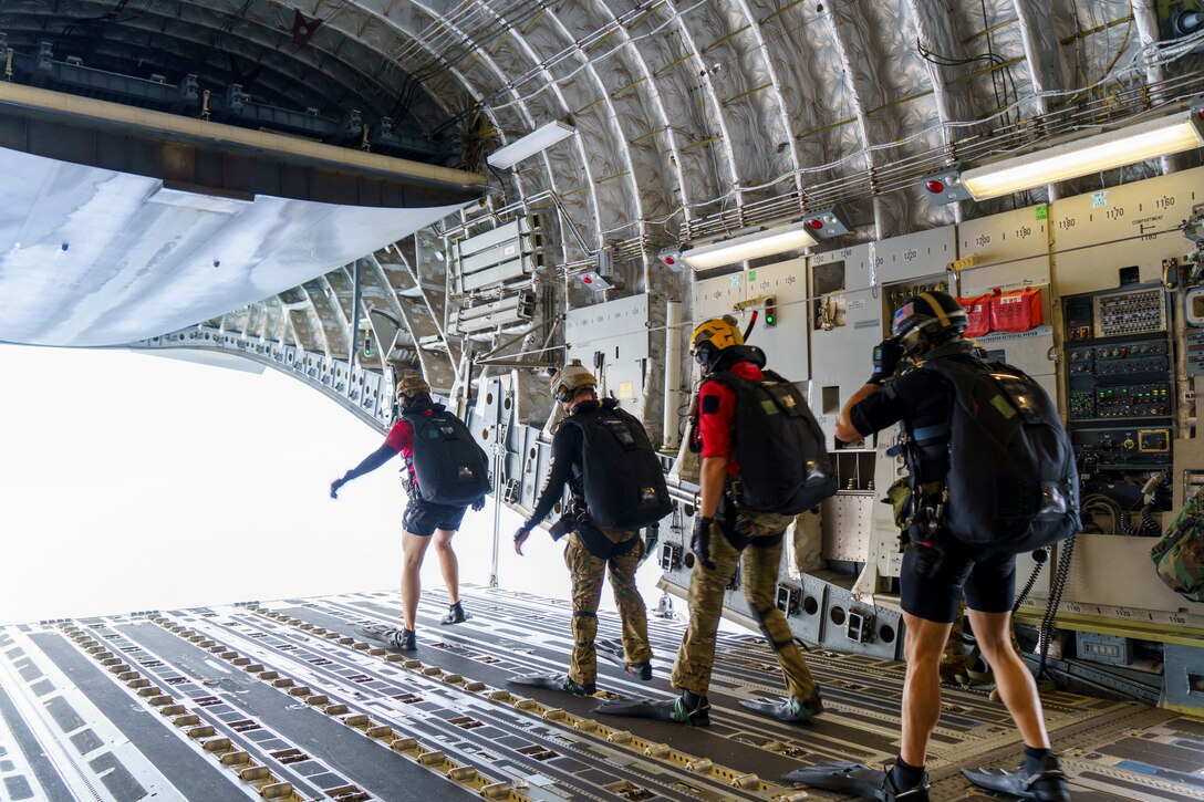 Alaska Air National Guard personnel completed four weeks of training during Exercise H20 in Hawaii, Feb. 6, honing their long-range search and rescue capability for the NASA human spaceflight program they are responsible for supporting.