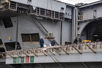 DLA Distribution Norfolk delivers COVID-19 vaccines to USS Eisenhower during winter storm