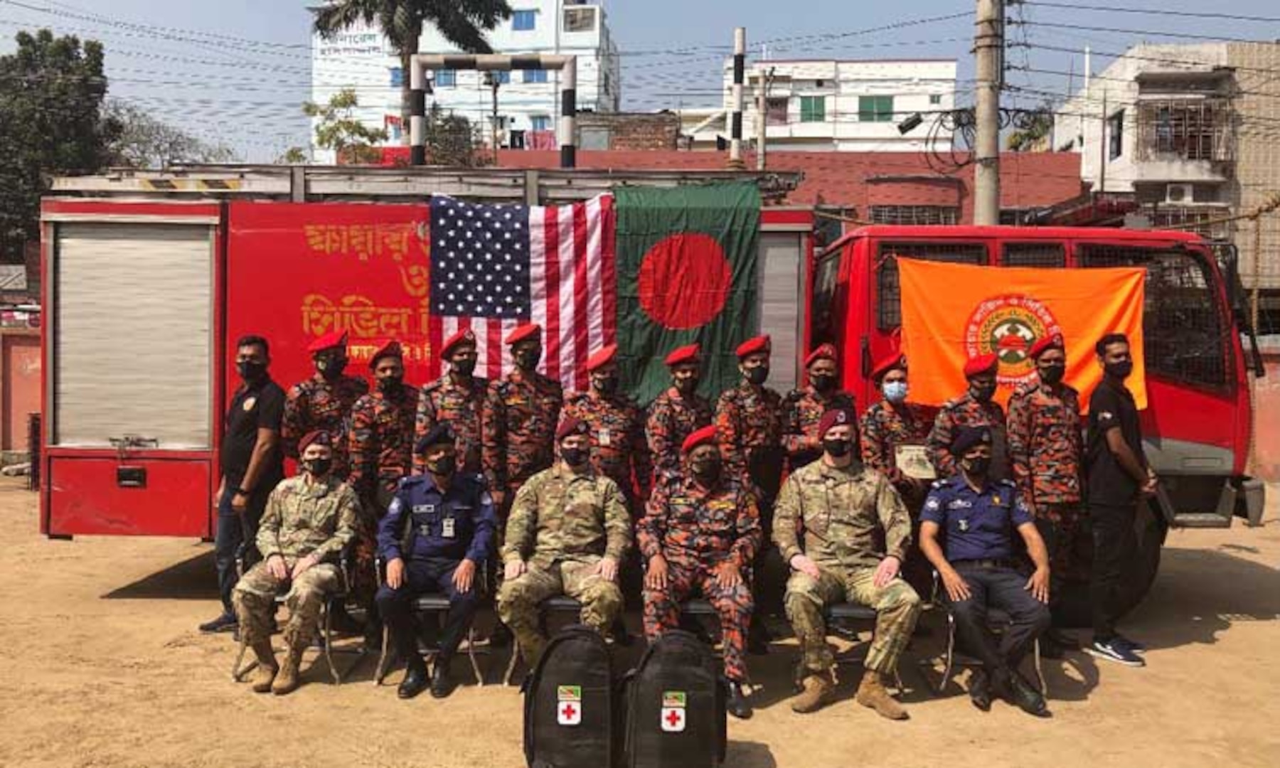 U.S. Embassy Partners  with Rajshahi Fire Service and Civil Defense to Build Capacity of Medical First Responders