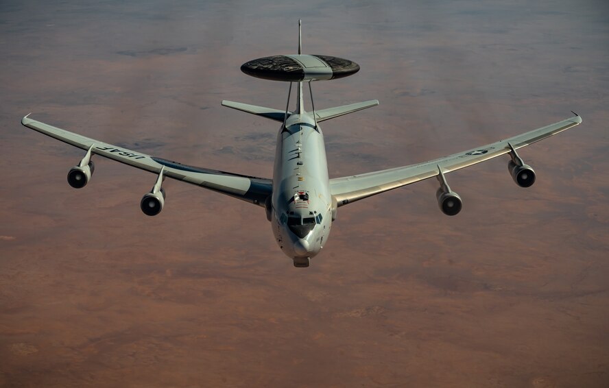 350th EARS provides fuel to E-3