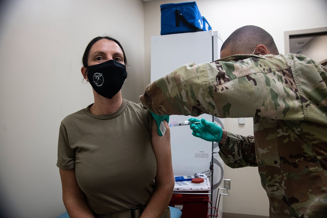 Airman receives vaccine