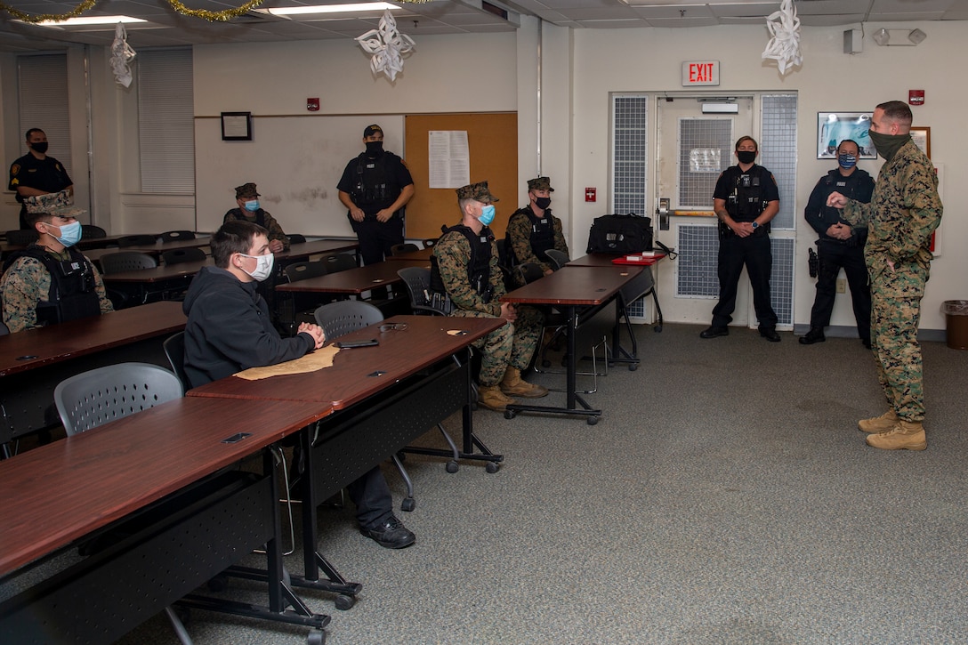 Two Camp Lejeune Police Officers Receive Lifesaving Award