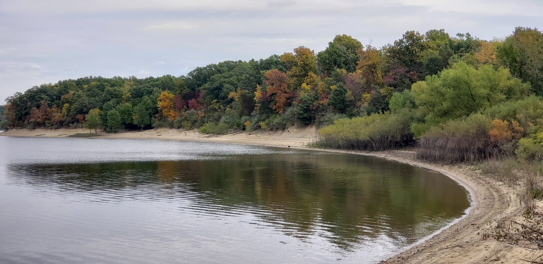 Fall colors emerge at the north end of Lake Shelbyville near the Wilborn Creek Recreation Area