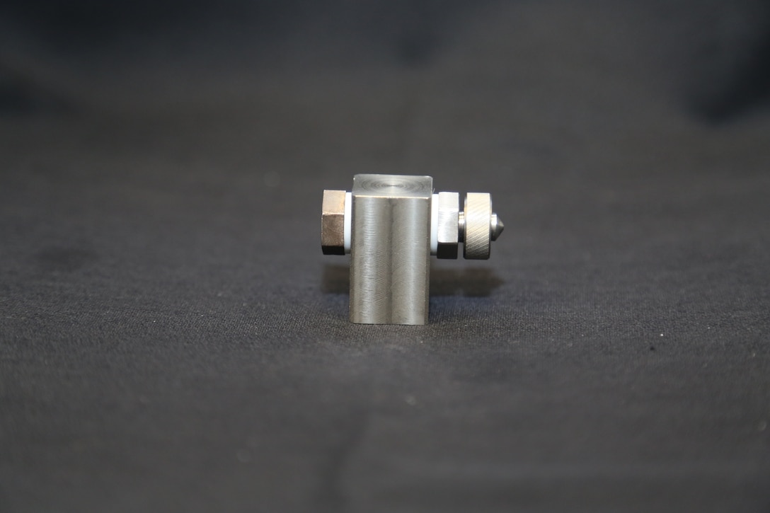 A metal micro-atomizer is shown
