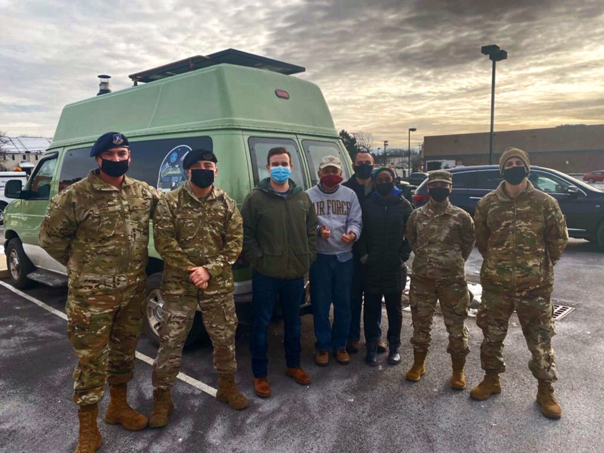 Past, present Airmen spread holiday cheer to local veterans