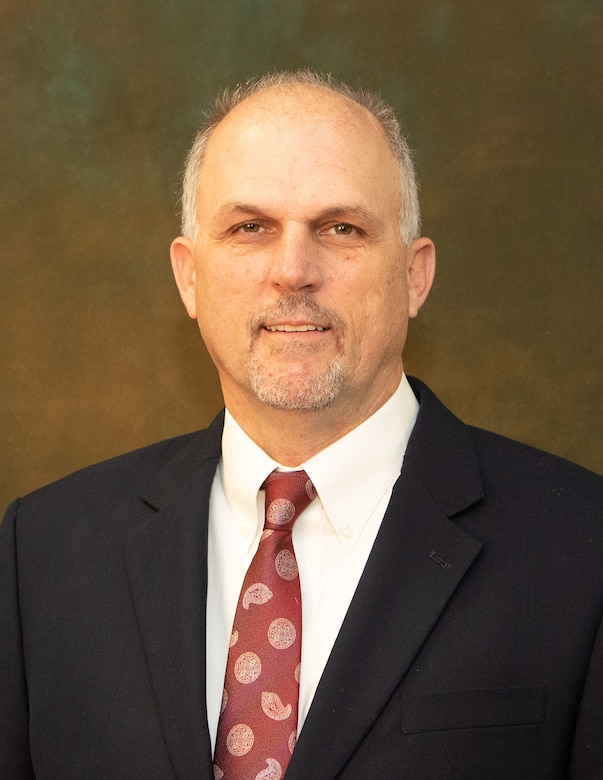 head and shoulders photo of Chris Roark