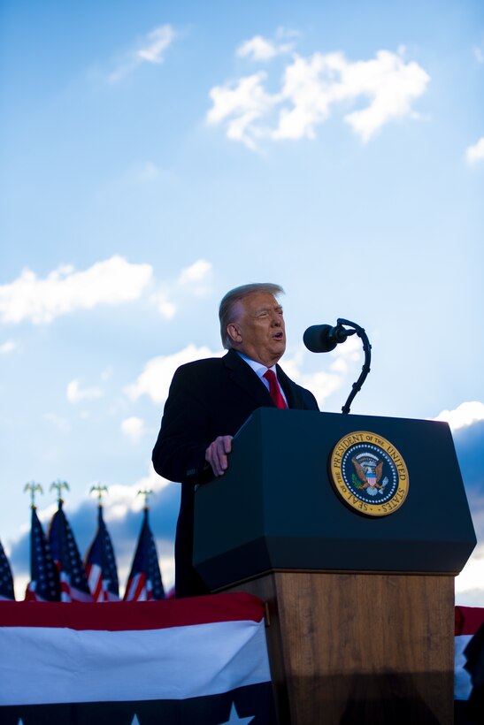 POTUS gives farewell speech at JBA