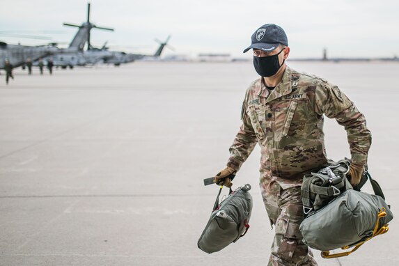 U.S. Army Reserve Lt. Col. JohnPaul Le Cedre, battalion commander of the 404th Civil Affairs Battalion, 304th Civil Affairs Brigade, 353rd Civil Affairs Command, U.S. Army Civil Affairs & Psychological Operations Command (Airborne), prepares to conduct non-tactical airborne operations at Joint Base McGuire-Dix-Lakehurst, N.J., Jan. 8, 2021.
