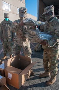 Logistics Soldiers provide uniforms, equipment to D.C. mission