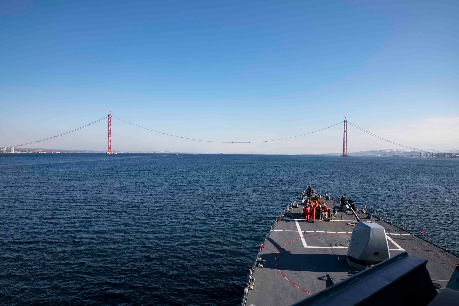 USS Porter (DDG 78) transits the Canakkales Strait.