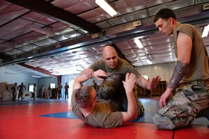 514th SFS combatives training