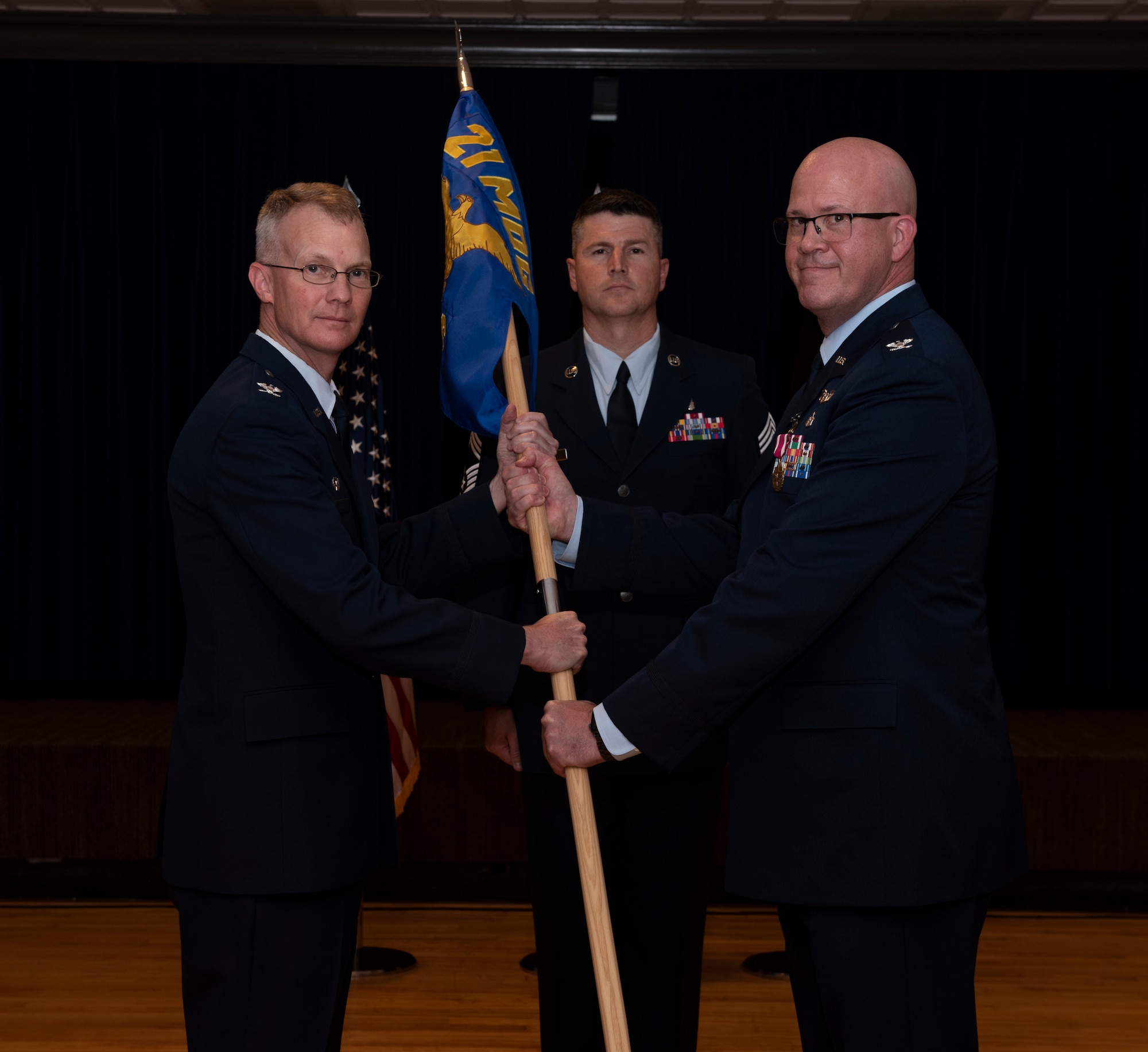 commanders pass guidon
