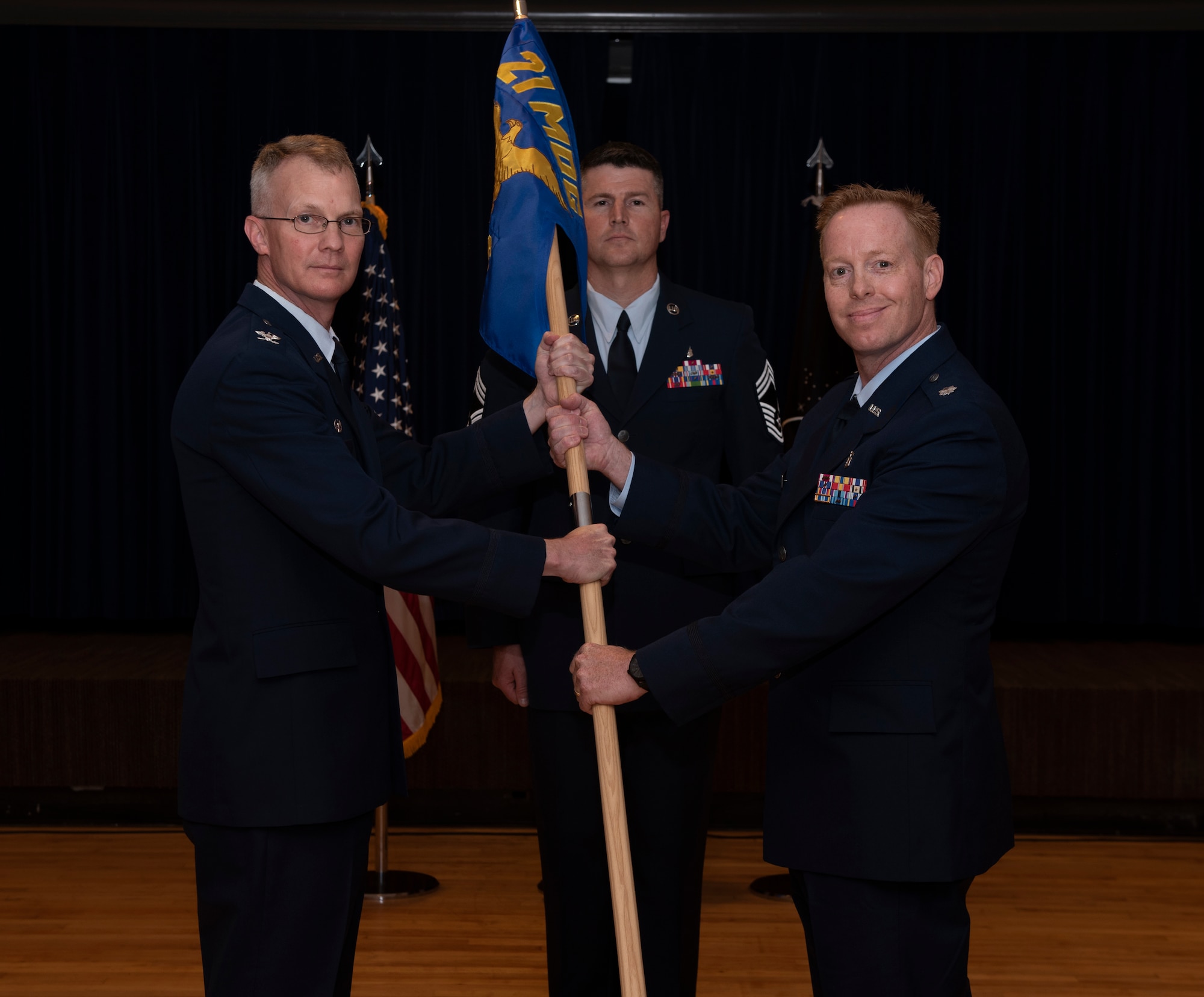 commanders pass guidon