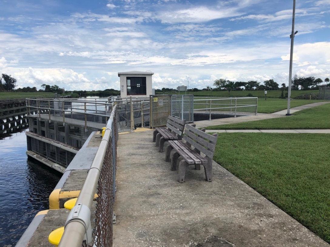 Ortona North lock observation area