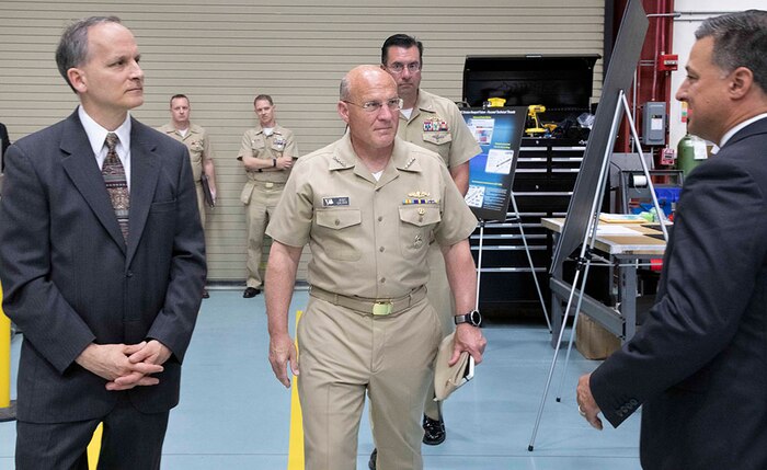 Chief of Naval Operations tours undersea vehicle lab during visit to NUWC Division Newport