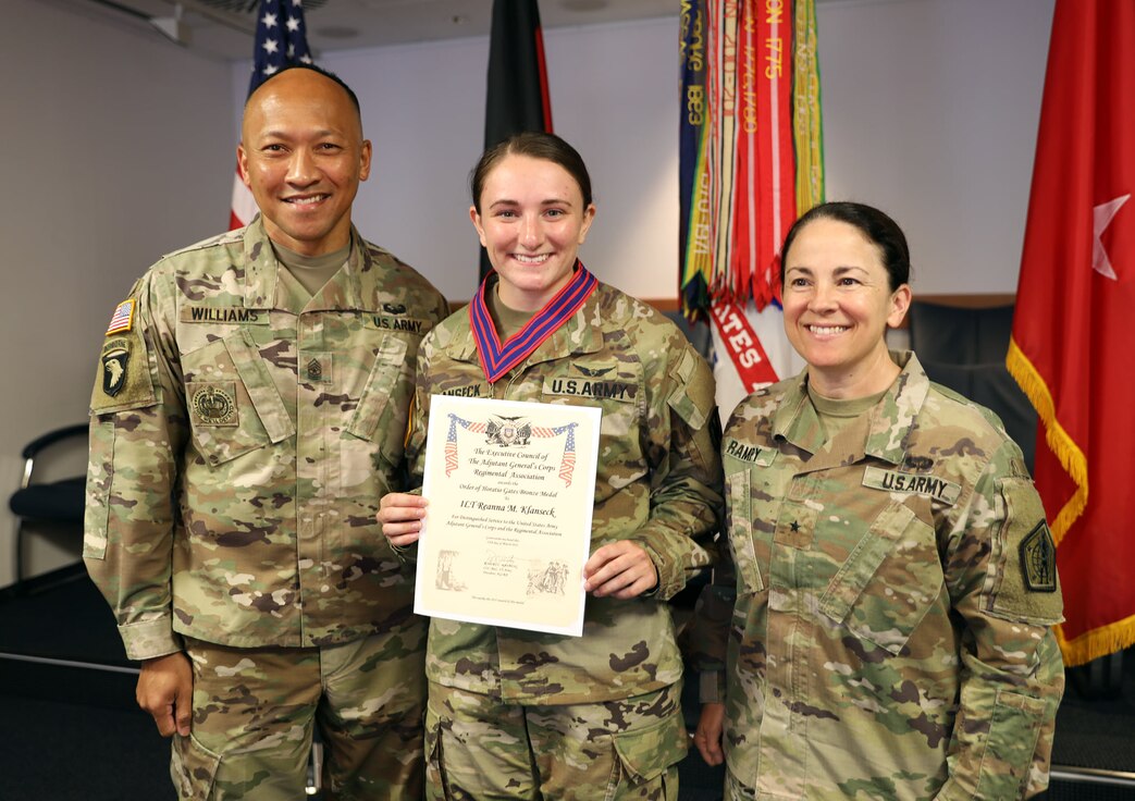 On June 23rd, Brig. Gen. Rampy awarded the Maj. Gen. Horatio Gates Bronze Medal to First Lt. Klanseck, an Officer Strength Manager in the 21st TSC G-1, for her excellence as an AG Officer, her contributions to the AG Corps Regimental Association (AGCRA), and her dedication to mission accomplishment. She's worked in support of the Combined Southern Exercise Campaign 2019, Operation Freedom Sentinel in Djibouti, Africa, and Defender-EUROPE 2020 and 2021. She is the longest serving member of the AGCRA European Chapter as the chapter secretary, a role she took on as a second lieutenant. Congratulations, First Lt. Klanseck!