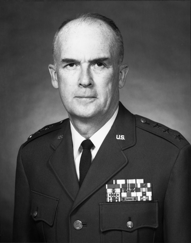 A portrait of Lt Gen Charles P. McCausland