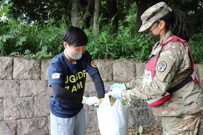 Camp Zama BOSS Soldiers, JGSDF members build camaraderie through park clean-up
