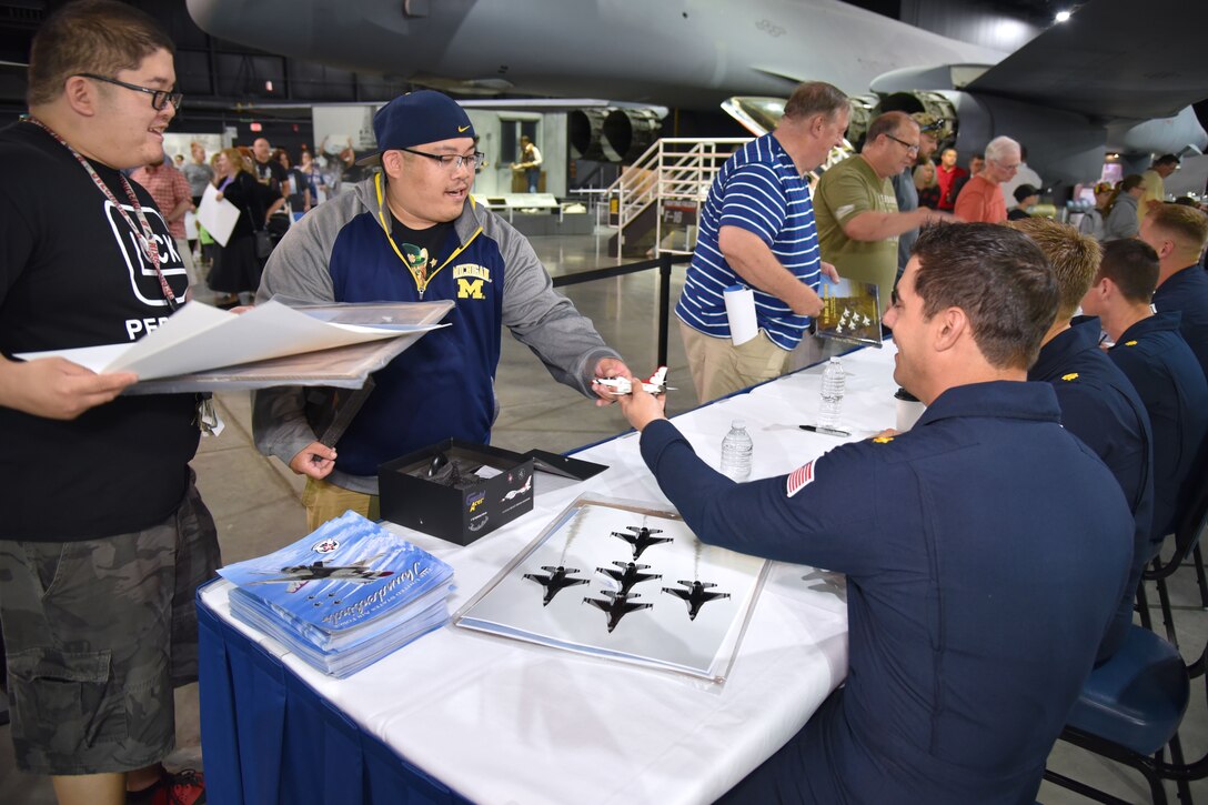 Thunderbirds Autograph Session