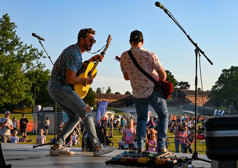 Adam Doleac performs for Airmen and families