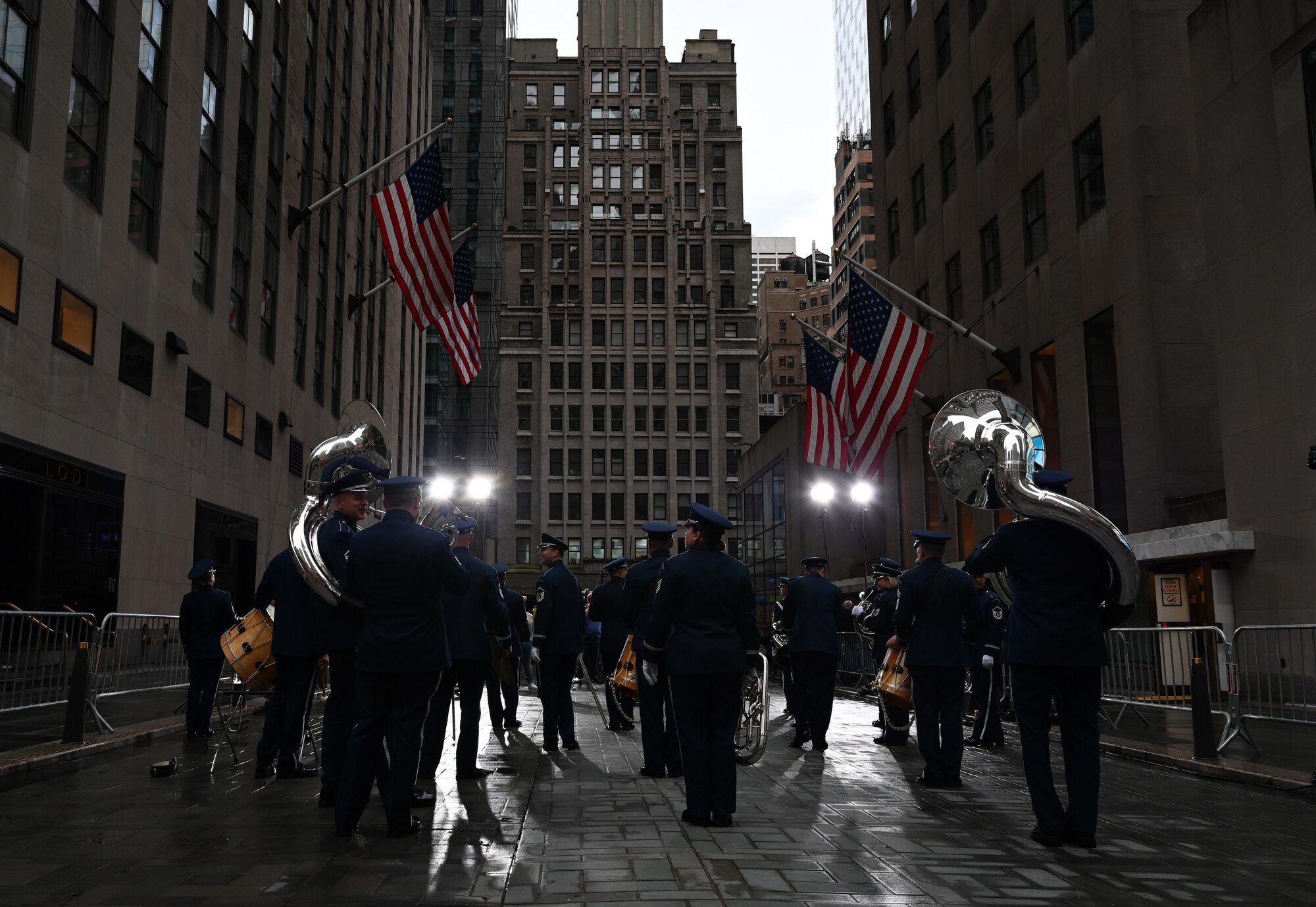 Members of The United States Air Force Band’s Ceremonial Brass wait to rehearse before a live broadcast on the TODAY Show in New York City July 2, 2021. The official ceremonial ensemble comprises 41 active-duty Airmen who provide musical support for funerals at Arlington National Cemetery, arrivals for foreign heads of state at the White House and Pentagon, patriotic programs, changes of command, retirements, and awards ceremonies. (U.S. Air Force photo by Staff Sgt. Kayla White)