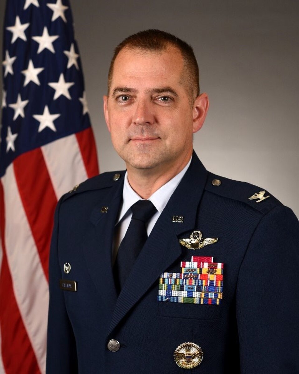 air force colonel