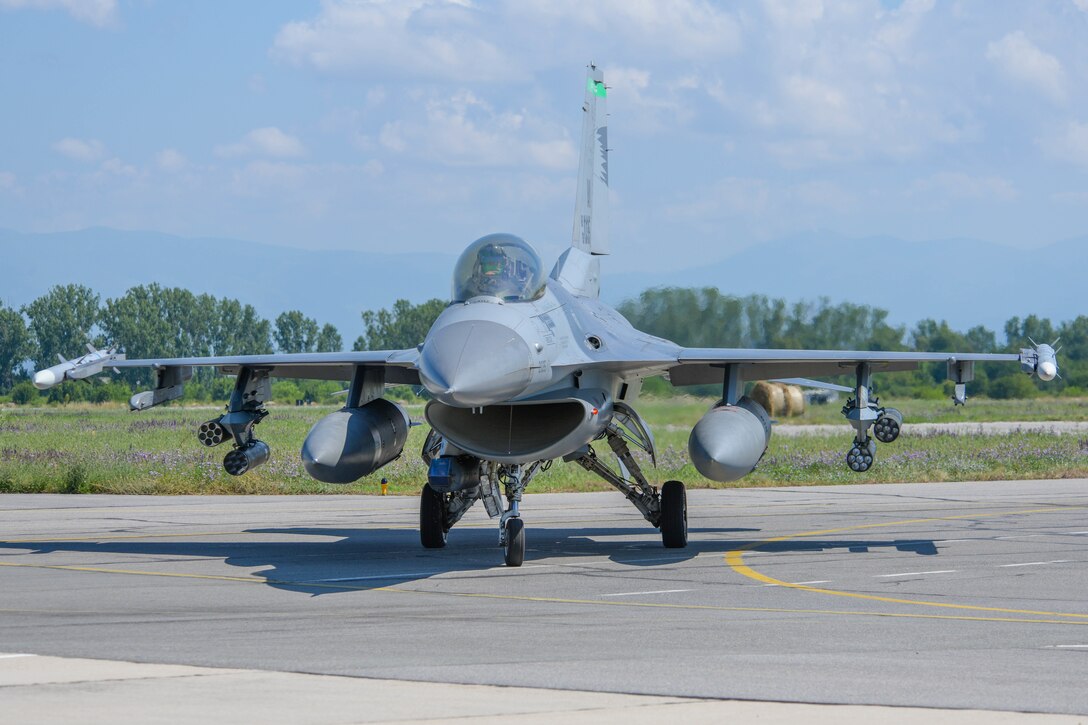 F-16 arrives in Bulgaria for Thracian Star 21