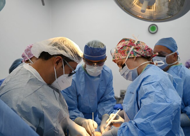 U.S. military doctors arrived in Choluteca for a urologic surgical readiness exercise to provide essential surgeries to pre-selected Honduran patients.