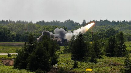 U.S. Army High Mobility Artillery Rocket System's with 17th Field Artillery Brigade conducted over 12 bilateral live fire missions with 4th Field Artillery Group, 陸上自衛隊 Japan Ground Self-Defense Force Northern Army at Yausubetsu Training Area from June 28-30.