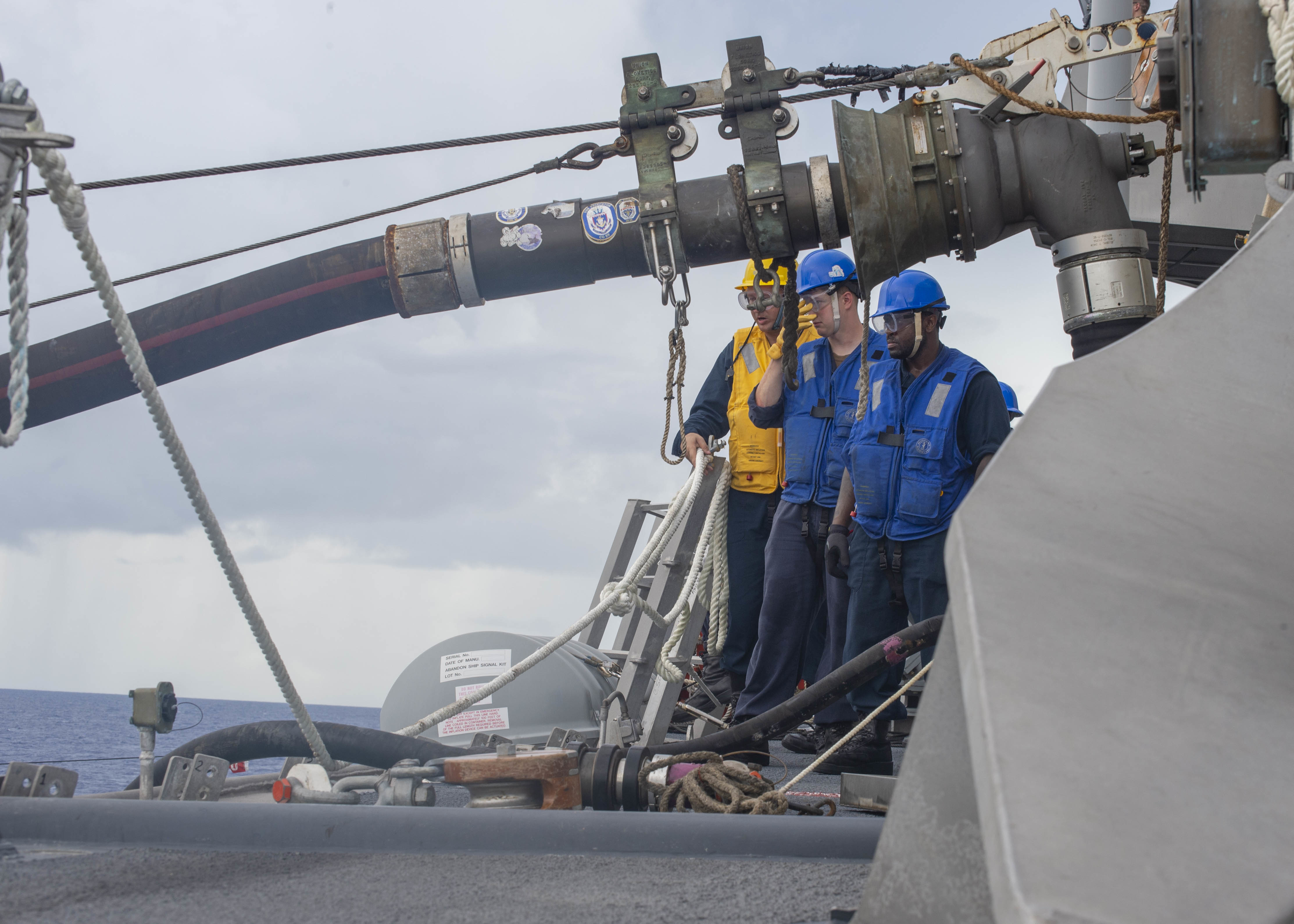 Sailors assigned to the Independence-variant littoral combat ship USS Tulsa (LCS 16) conduct an underway replenishment with the fleet replenishment oiler USNS Tippecanoe (T-AO 199).