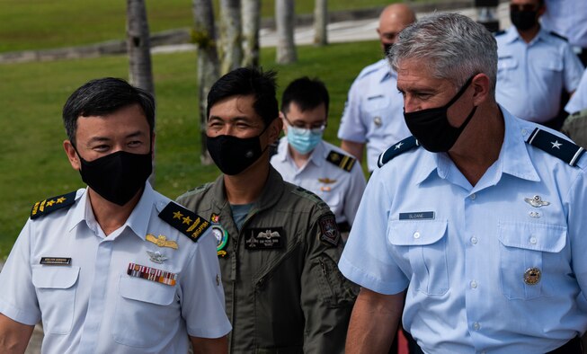 RSAF Air Force Chief visits Andersen AFB