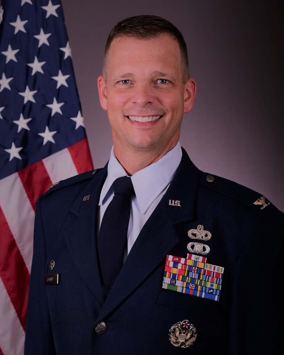 COLONEL ANTHONY J. MULLINAX  bio pic.