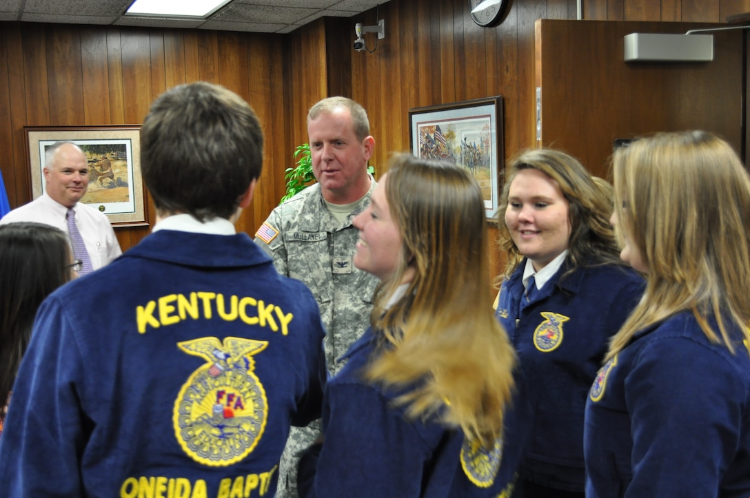 Col. Neil Mullaney, KYADT 3 commander, talks to members of Future Farmers of America in Frankfort, Ky., Jan. 27.