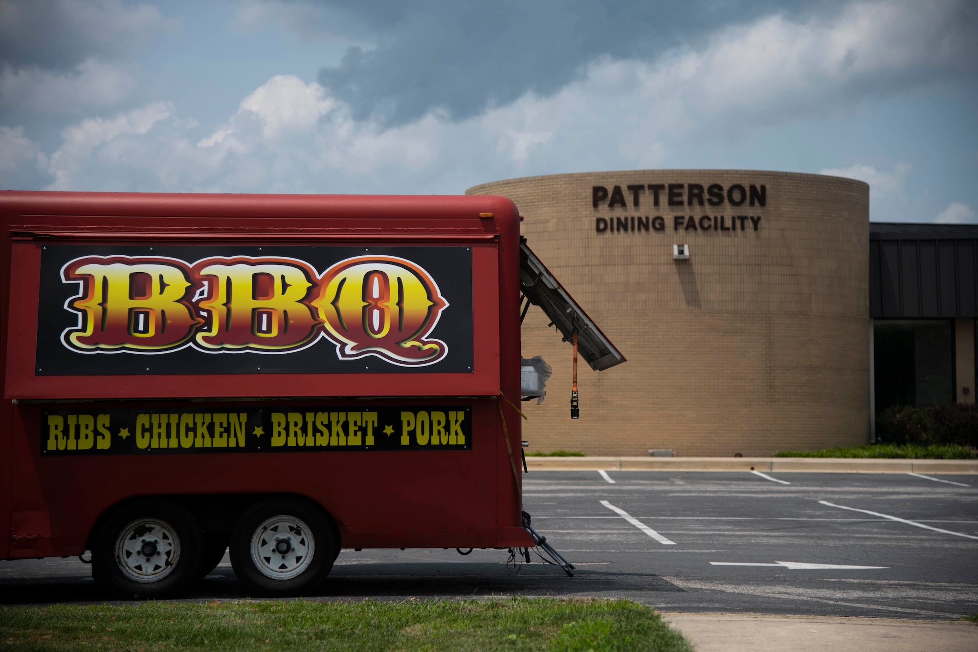 A food truck sits in the Patterson Dining Facility parking lot at Dover Air Force Base, Delaware, July 15, 2021. The 436th Force Support Squadron coordinated bringing various food trucks onto Dover AFB to provide options for Airmen during DFAC renovations. (U.S. Air Force photo by Tech. Sgt. J.D. Strong II)
