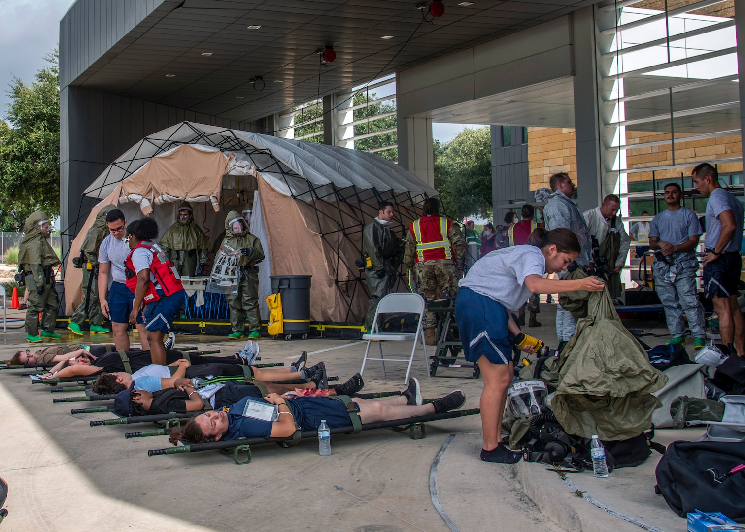 Ready EAGLE exercise helps 59th Medical Wing ensure readiness