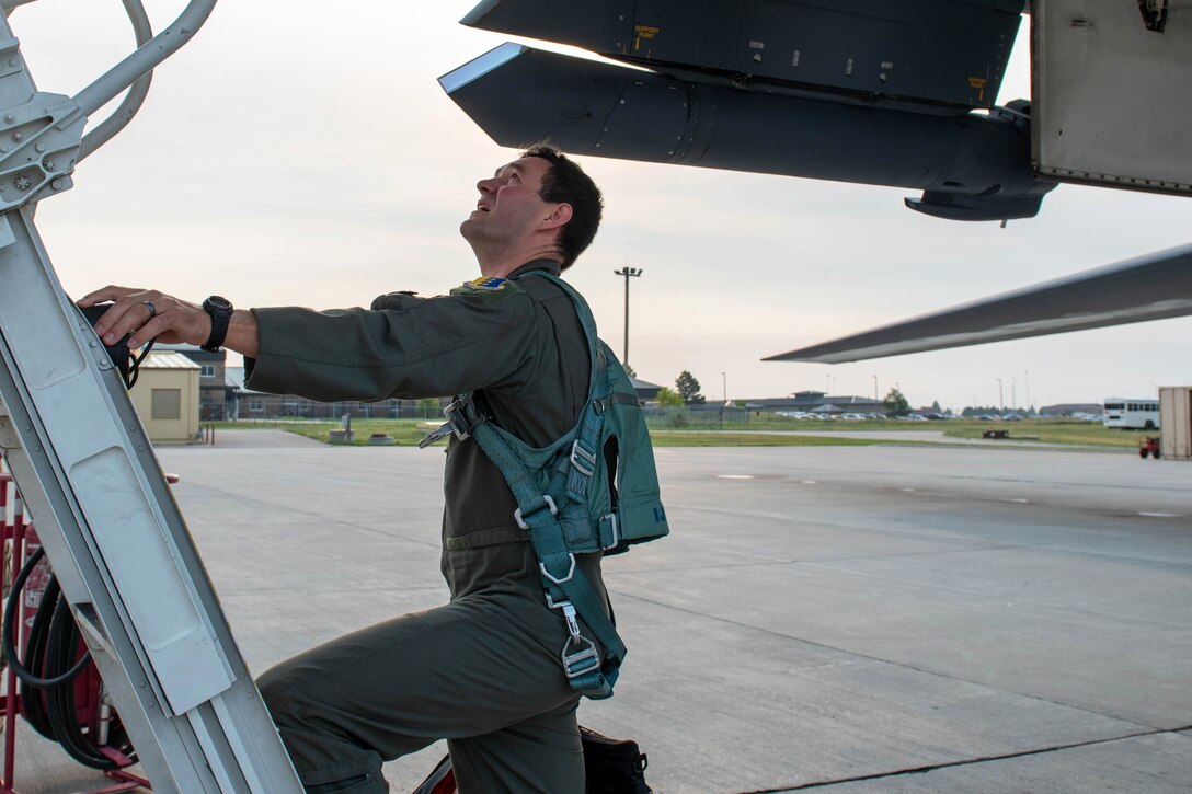 Pilot boards B1-B Lancer