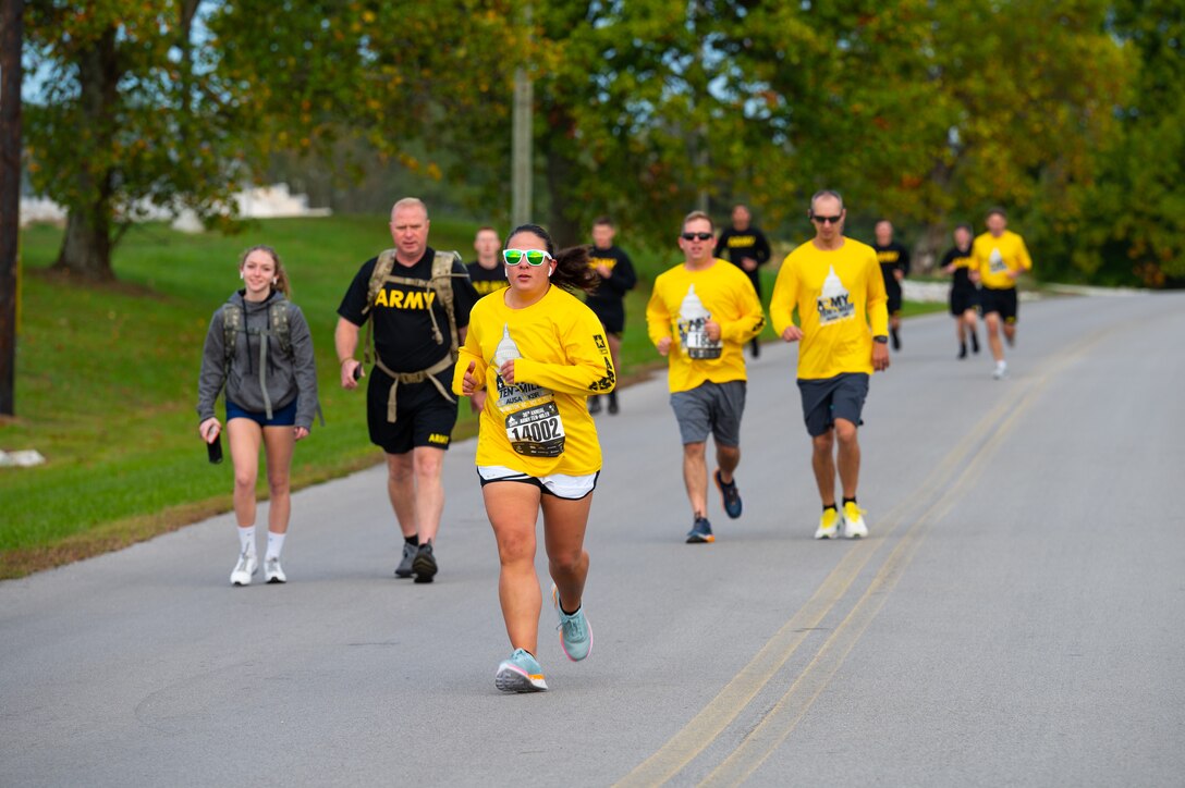 The 149th Maneuver Enhancement Brigade hosted the Army 10-Miler as a virtual event for the Kentucky National Guard, state ROTC units and the surrounding community when the traditional event in Washington, D.C., was dispersed due to the COVID-19 pandemic.