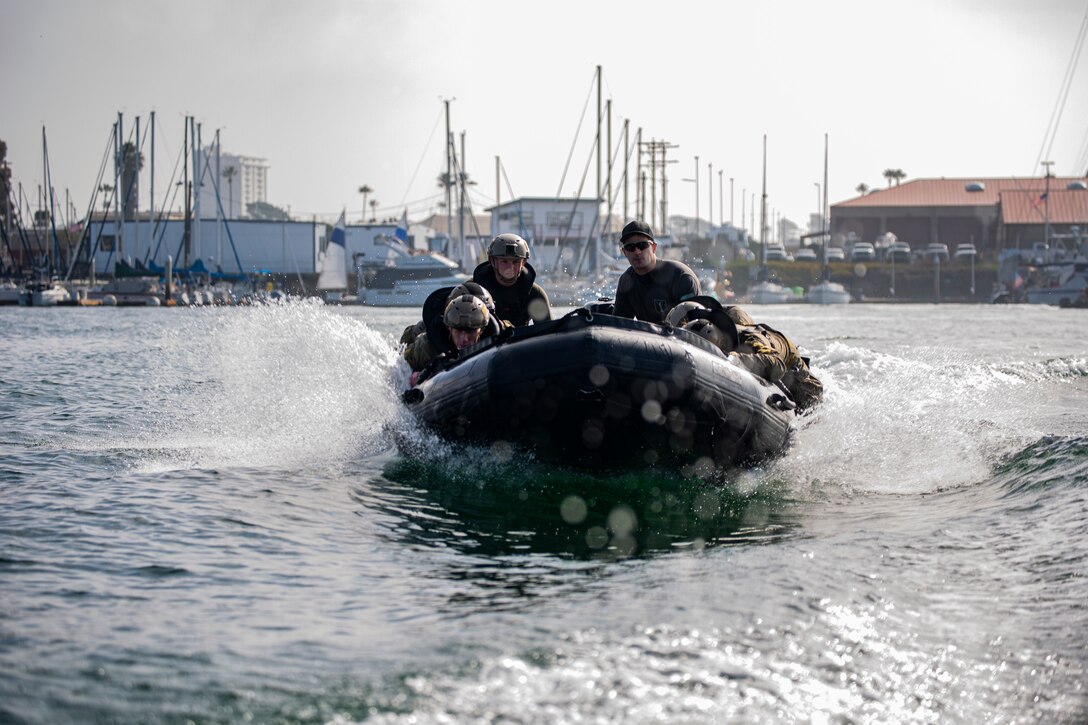 Marines with Marine Raider Support Group conduct amphibious training during the Special Operations Capabilities Specialist D Level 1 training course in Camp Pendleton, Calif., Jan. 6, 2021. The students learn amphibious techniques during the first week which provides basic waterborne capabilities and prepares them for the rest of the amphibious operations conducted during the course.