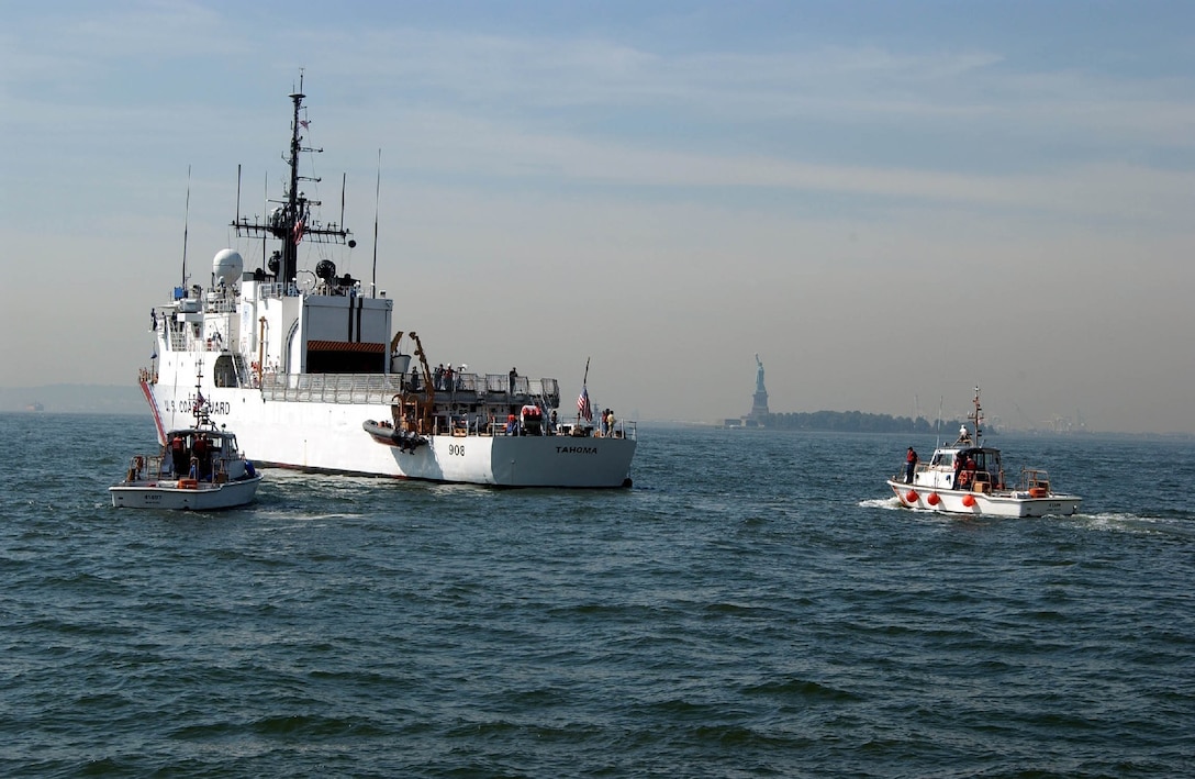 "The Coast Guard Cutter Tahoma guards the Hudson River Sept. 17 as part of port security duties after Sept. 11 terrorist attack on the World Trade Centers in New York."; 17 September 2001; CG# 0109017-C-9409S-508; photo by PA2 Tom Sperduto.