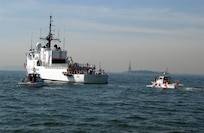 "The Coast Guard Cutter Tahoma guards the Hudson River Sept. 17 as part of port security duties after Sept. 11 terrorist attack on the World Trade Centers in New York."; 17 September 2001; CG# 0109017-C-9409S-508; photo by PA2 Tom Sperduto.