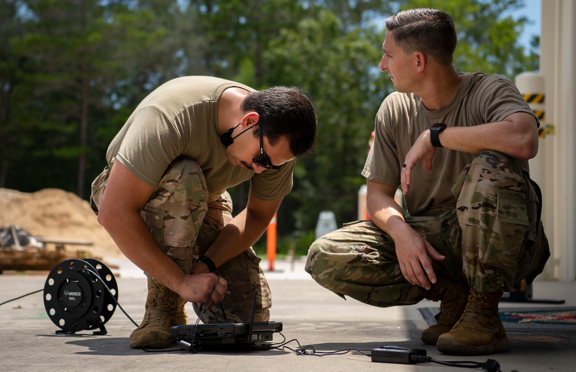 EOD Airmen receive new x-ray equipment