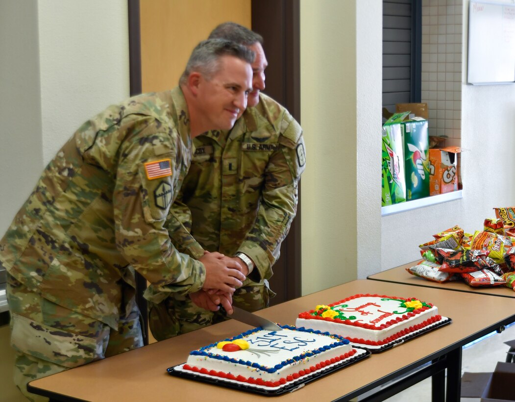 319th Engineer Support Company welcomes new commander