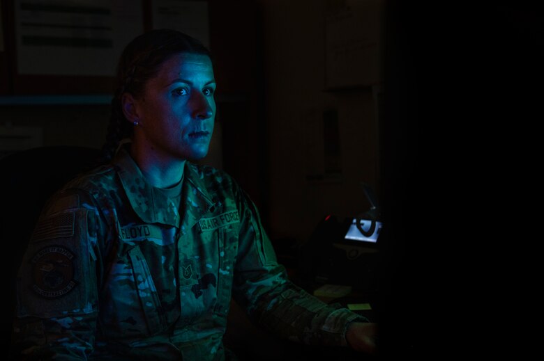 Photo of Airman working