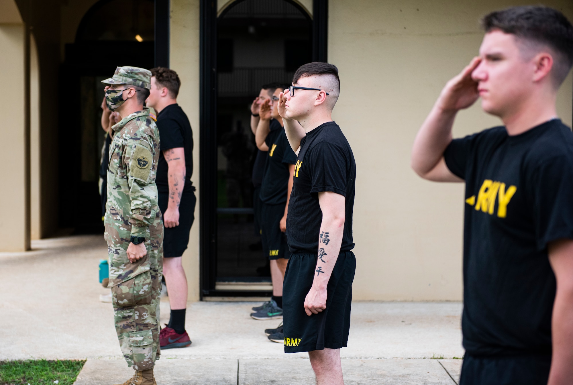 The DFAC feeds the fight