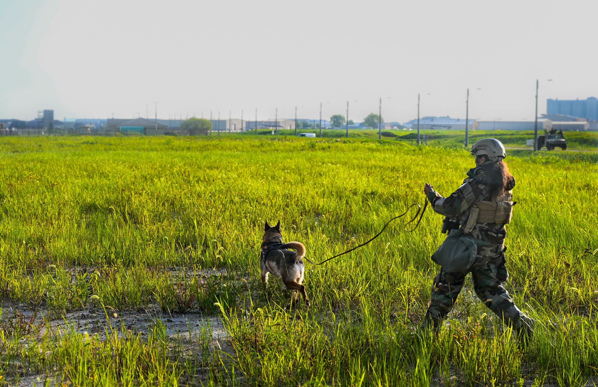 Airman participate in tackle apprehension.