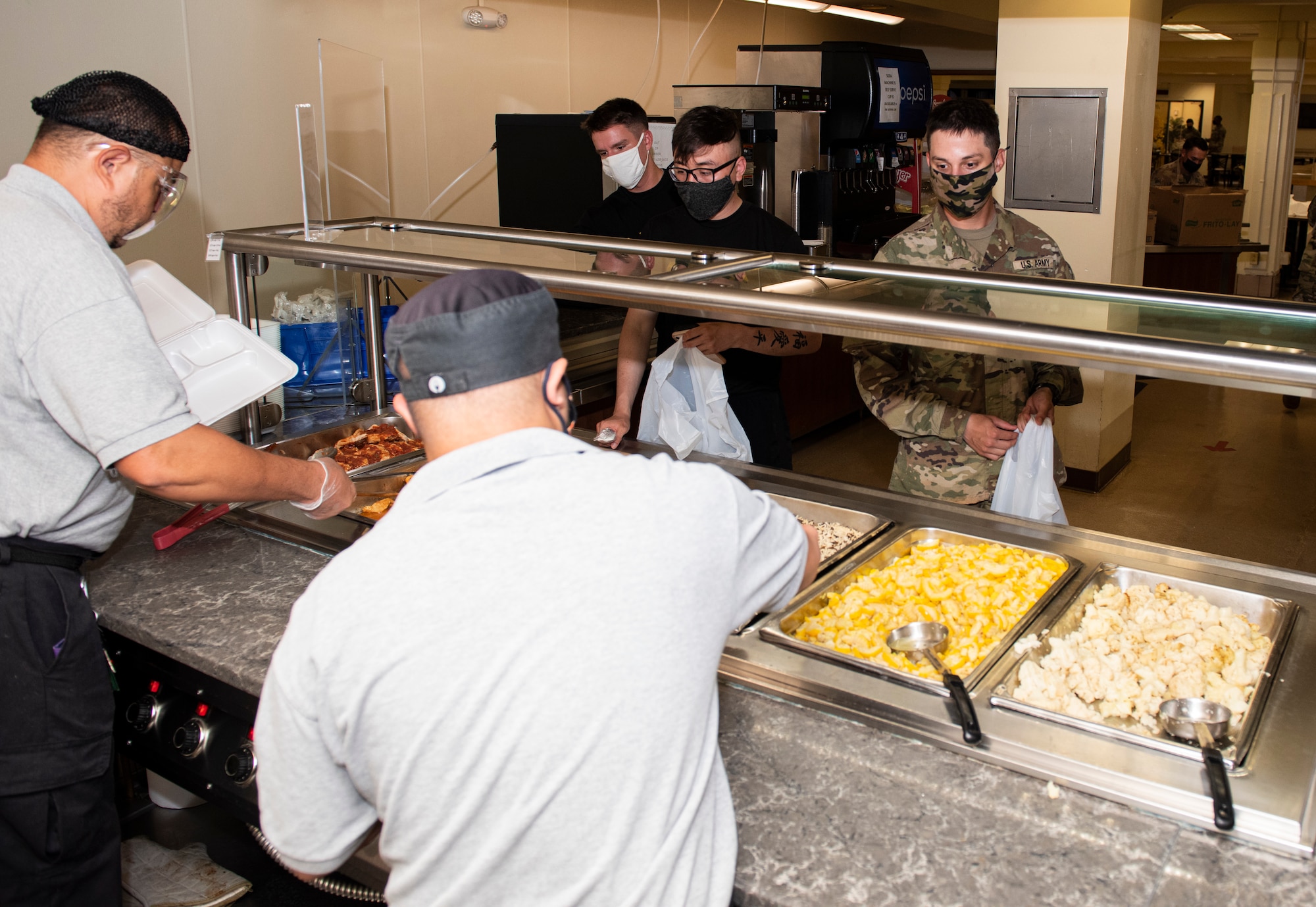 The DFAC feeds the fight